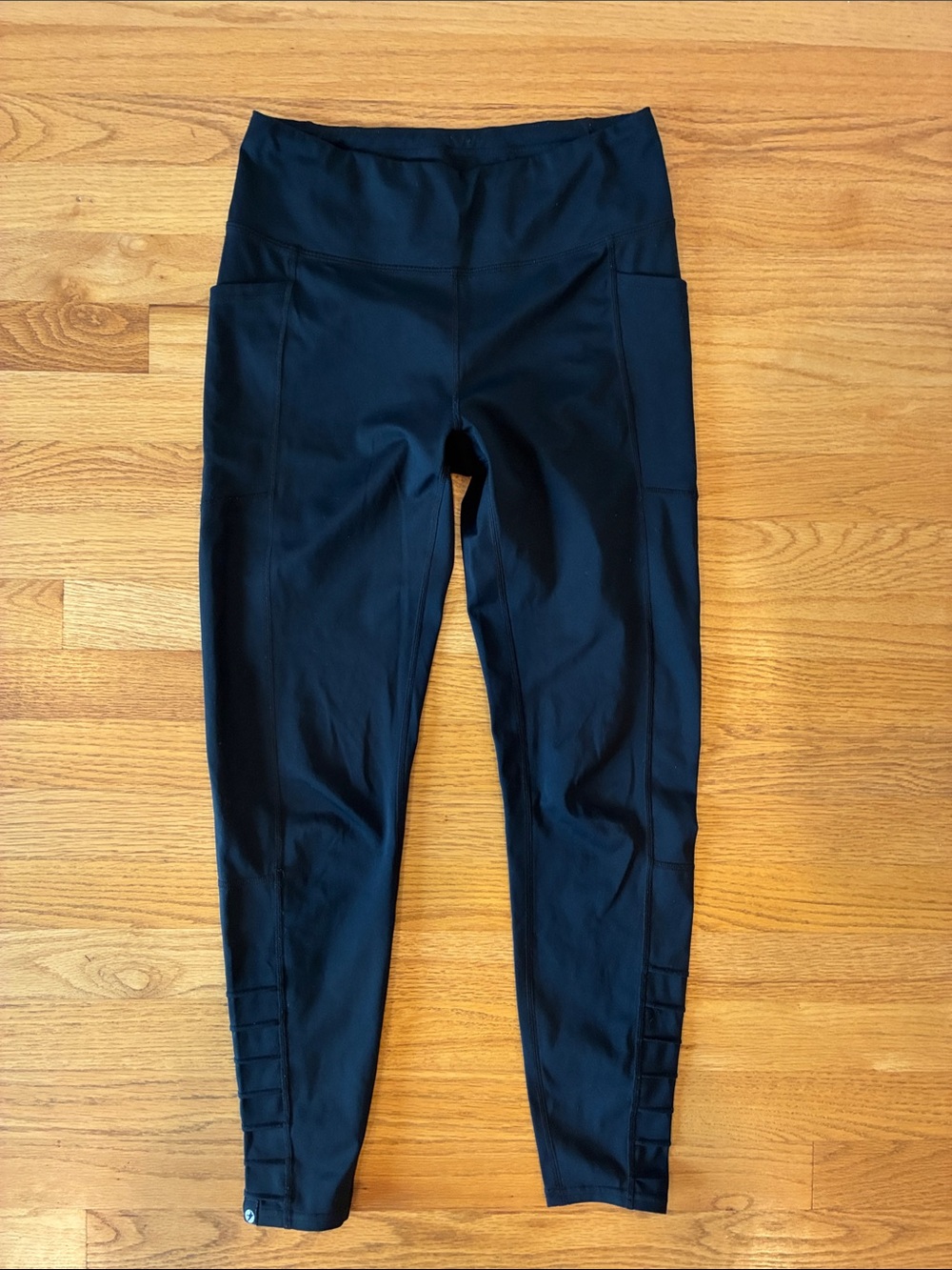 oiselle Black High-Waist Performance Leggings with Side Pockets